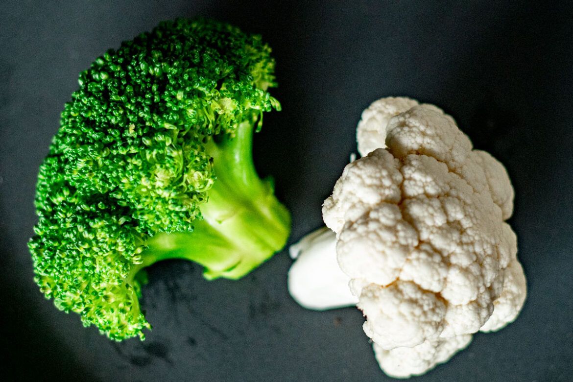 Как вырастить брокколи и цветную капусту из обрезков на подоконнике