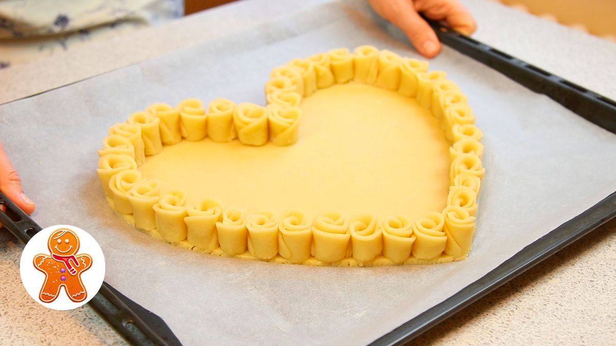 Пирог в виде сердца без специальных форм: Пирог "Валентинка"