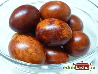 Натуральные методы окраски пасхальных яиц: как добиться яркости без химии