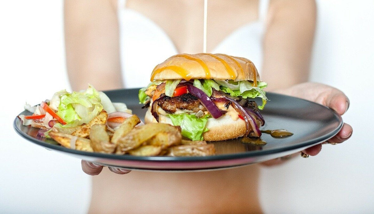 Как фаст-фуд угрожает вашему здоровью: научное расследование