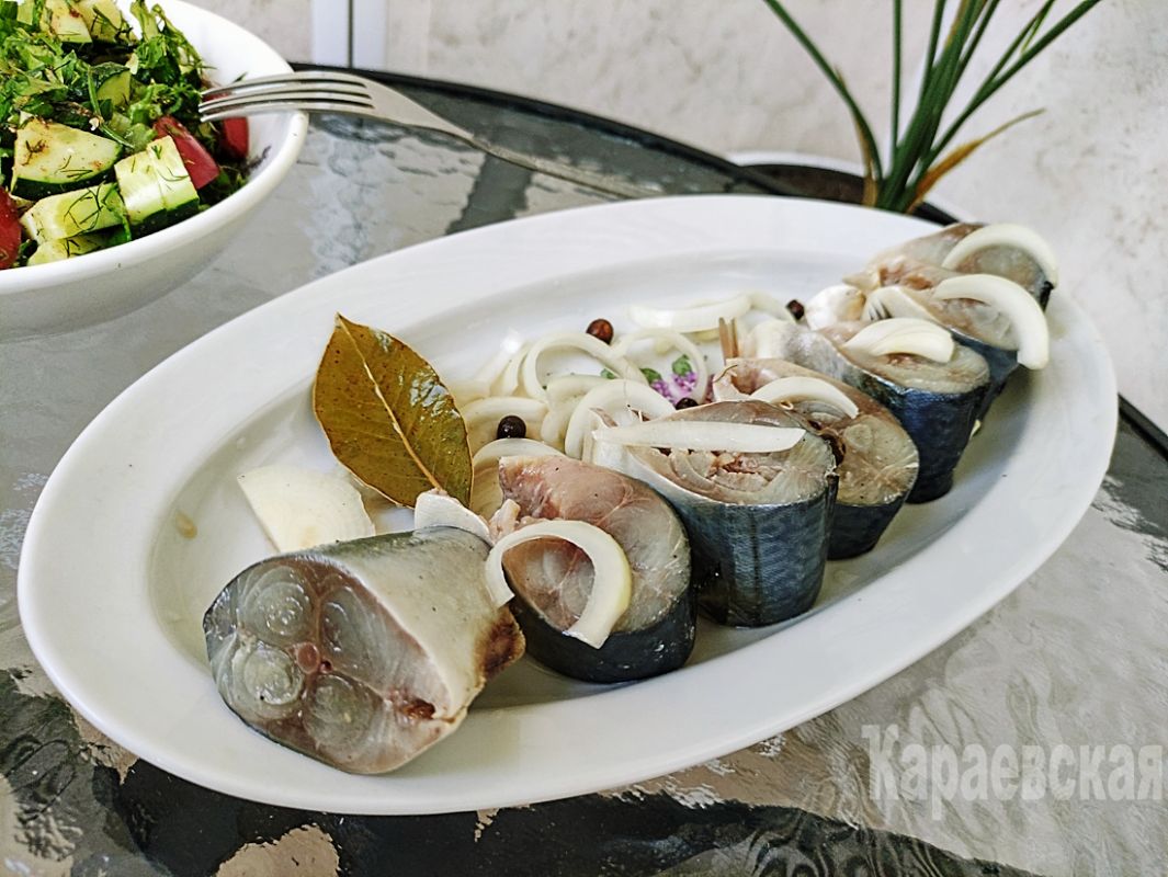 Вкусные и полезные рецепты: как приготовить маринованную скумбрию для кето-диеты