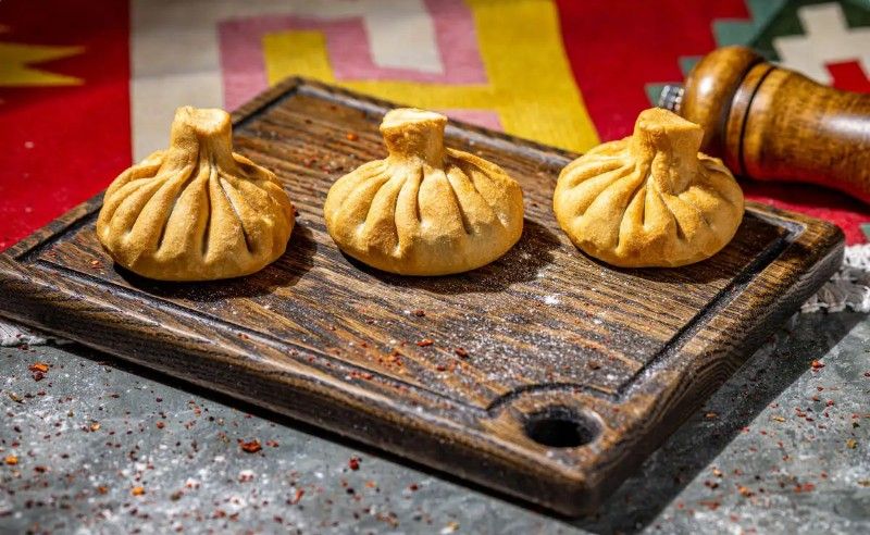 Как правильно есть хинкали и не попасть впросак: секреты грузинской традиции