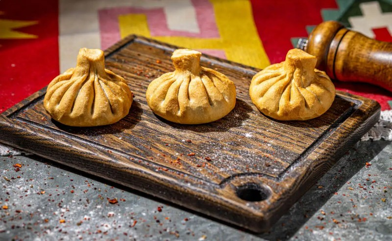 Как правильно есть хинкали и не попасть впросак: секреты грузинской традиции