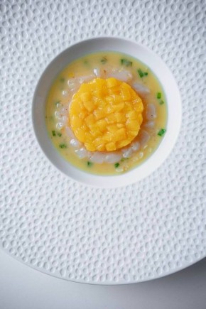 Гурманам на заметку: Дальневосточный гребешок с чесноком и нектарином