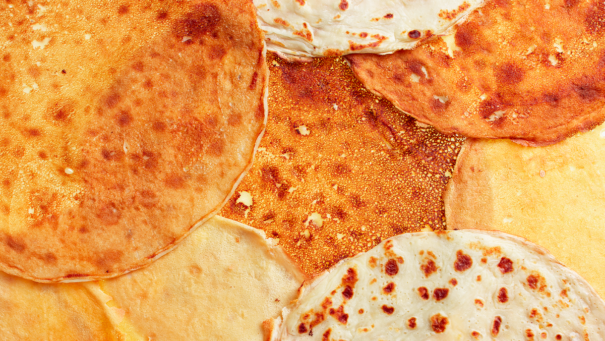 Как разнообразить тесто для блинов на Масленицу