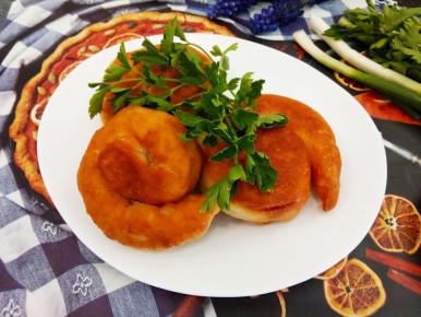 Нежные жареные пирожки с куриным филе: пошаговый рецепт