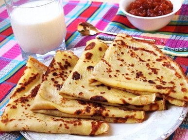 Секреты идеальных блинов: пять простых рецептов на молоке