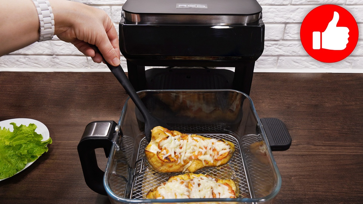 Ароматное куриное филе с помидорами и сыром: простой рецепт в аэрогриле