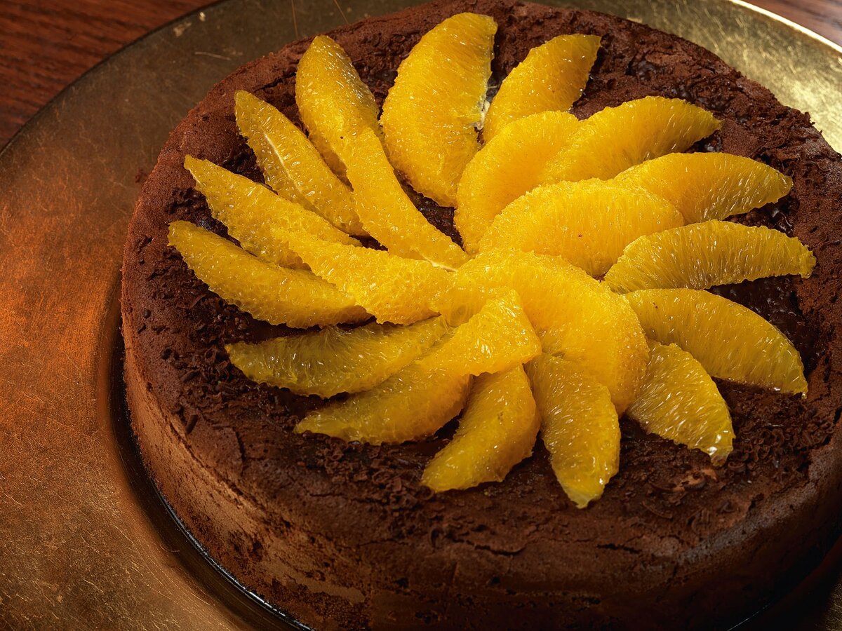 Пирог с трюфелями и засахаренным сельдереем: десерт, который удивит