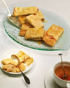 Незабываемый яблочный пирог за считанные минуты