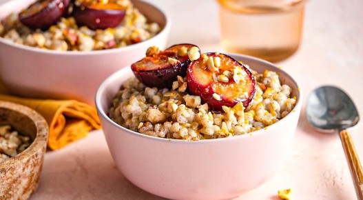 Перловая каша на ореховом молоке: идеальное начало дня