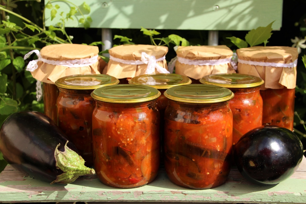 Как вкусно заготовить баклажаны на зиму