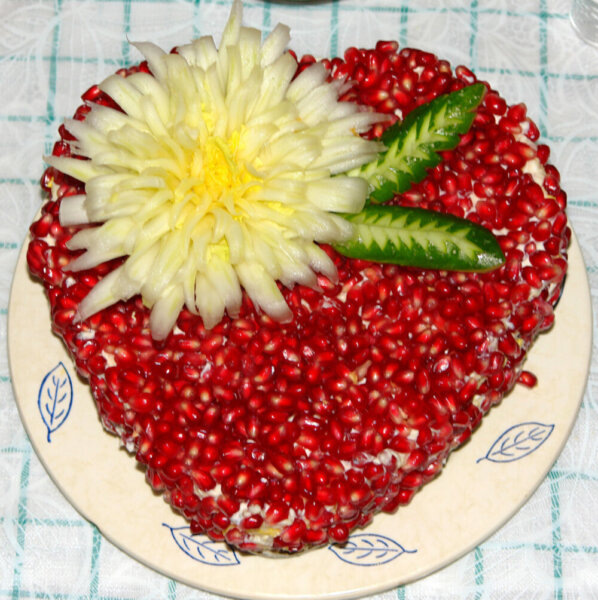 Гранатовое сердце: салат, который покорит ваши вкусовые рецепторы
