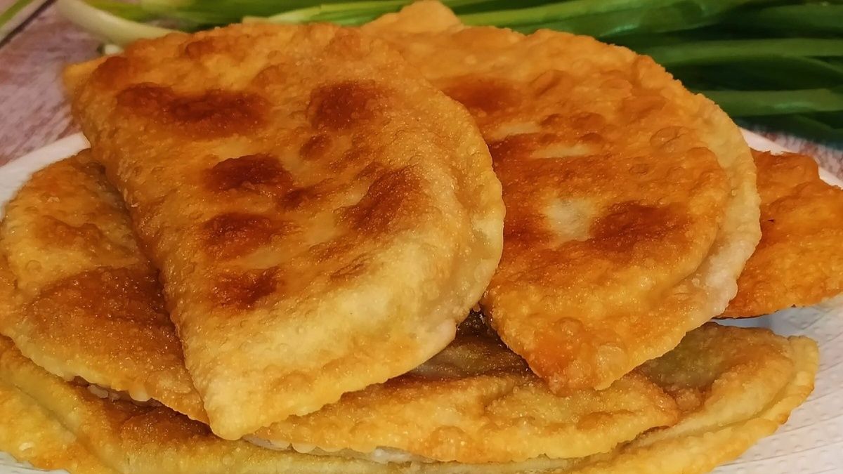 Идеальные чебуреки с капустой: Нежное удовольствие для постного меню