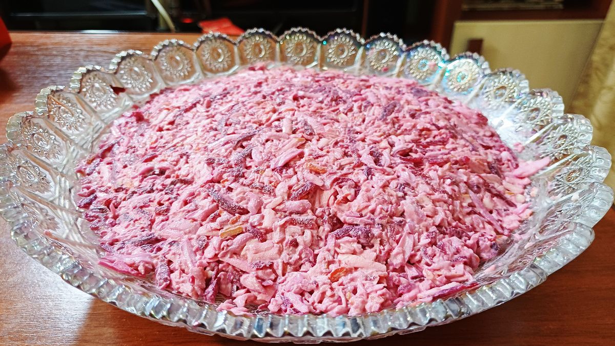 Салат, который удивляет: необычная альтернатива классике