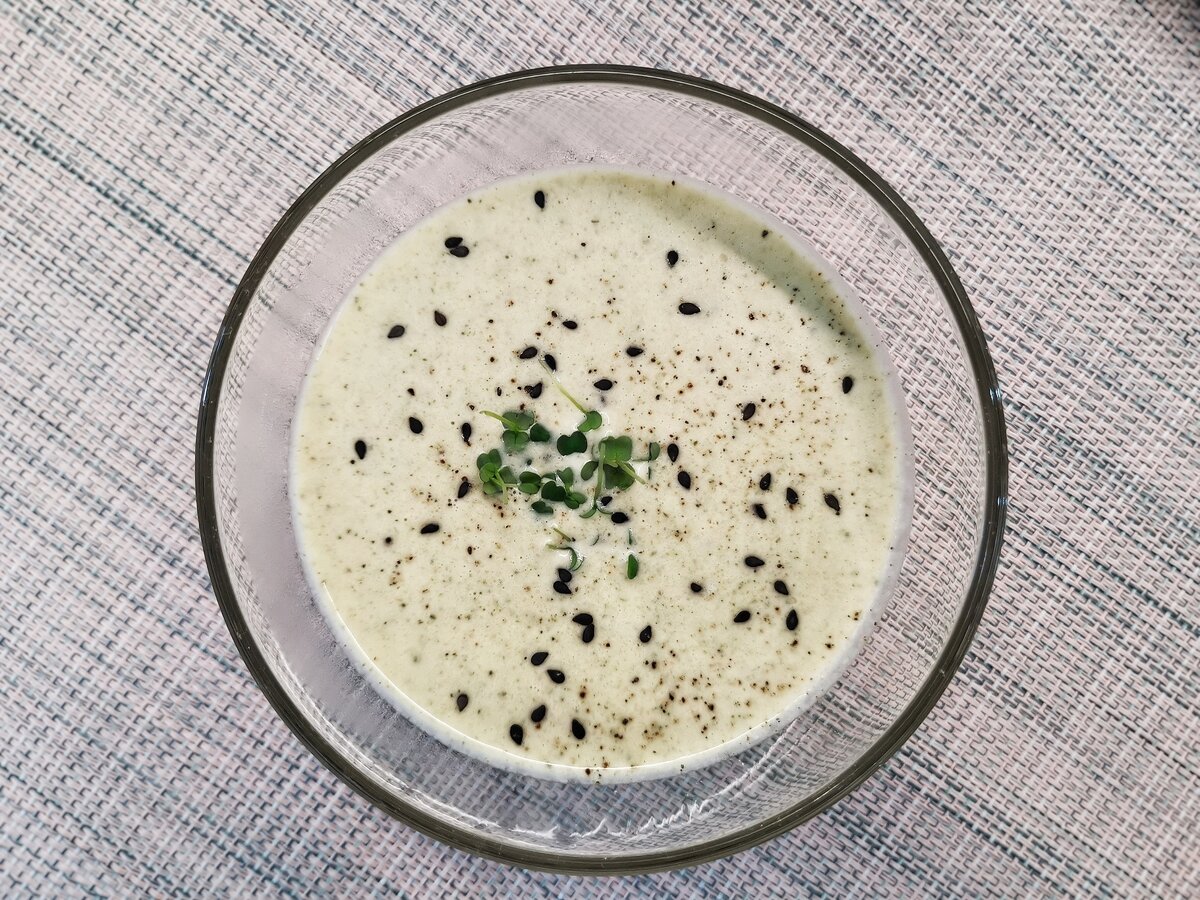 Как приготовить насыщенный сливочный суп с брокколи и сыром