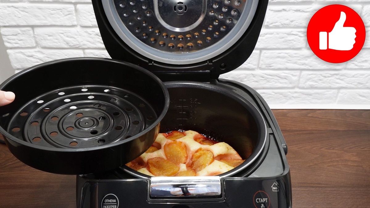 Нежный медовый пирог со сливами, который украсит ваш чаепитие