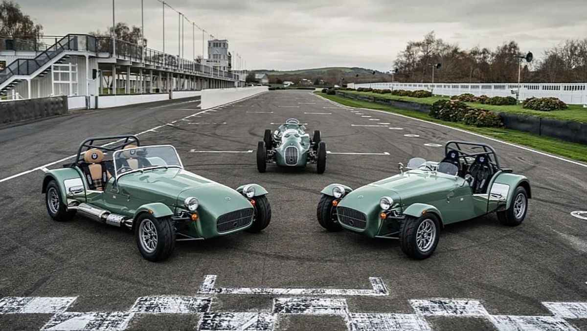������������ Caterham Seven HWM: �������������� ����� � �������� ����������