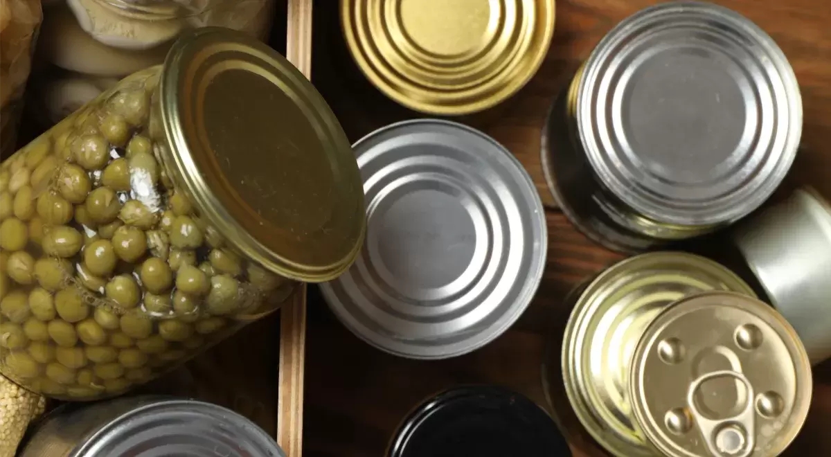 Когда вмятины на консервных банках могут представлять угрозу